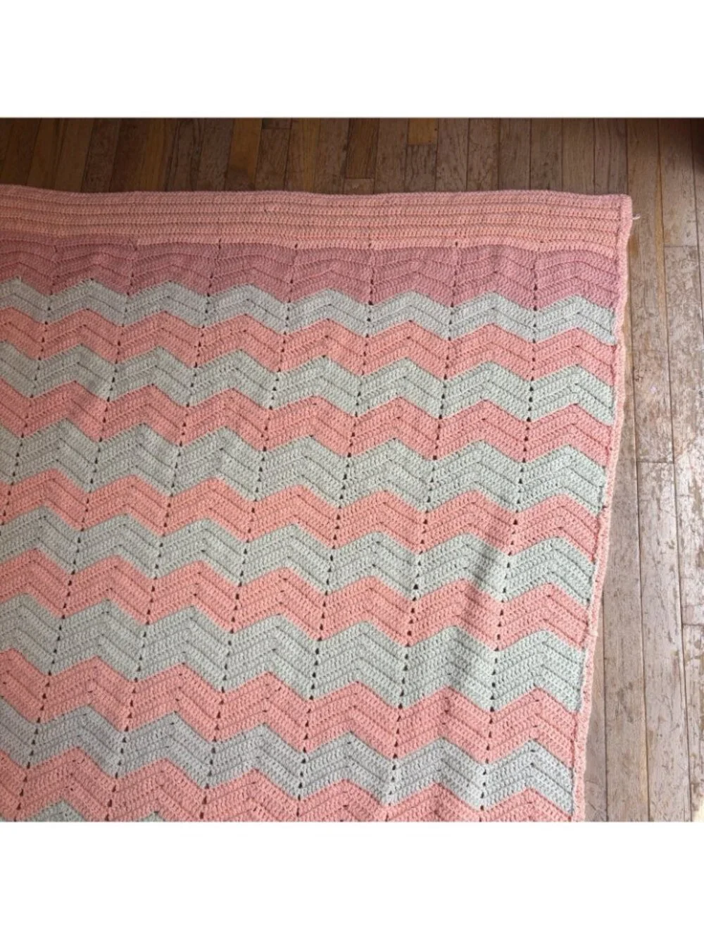 Handmade Knit Crochet Blanket Throw w/ Foot Pouch Pocket White Pink 66